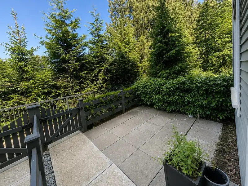94 8168 136A STREET - photo 3 of 37
