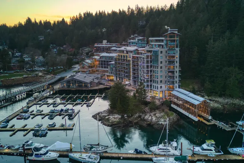 201 6707 NELSON AVENUE - photo 2 of 25