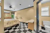 5955 189A STREET - thumbnail 34