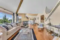 5955 189A STREET - thumbnail 7