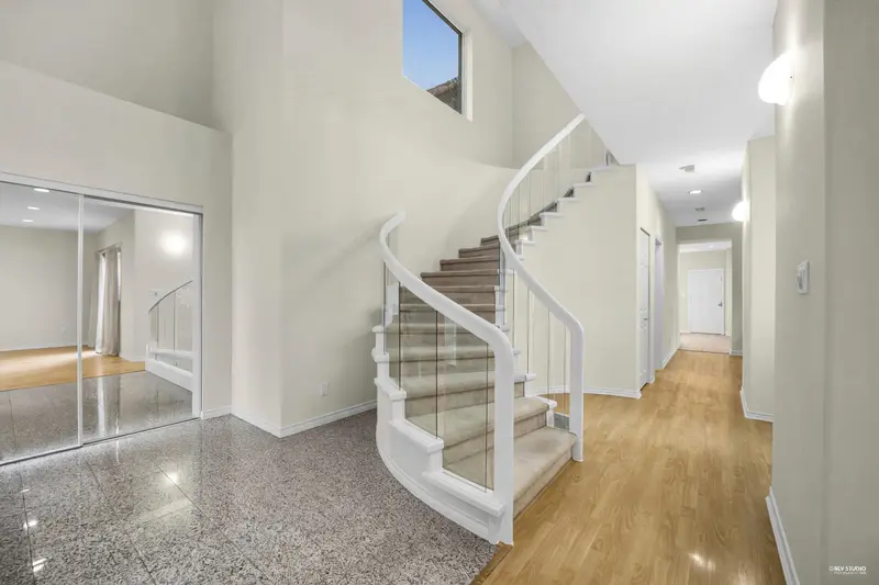 6780 COMSTOCK ROAD - photo 3 of 25