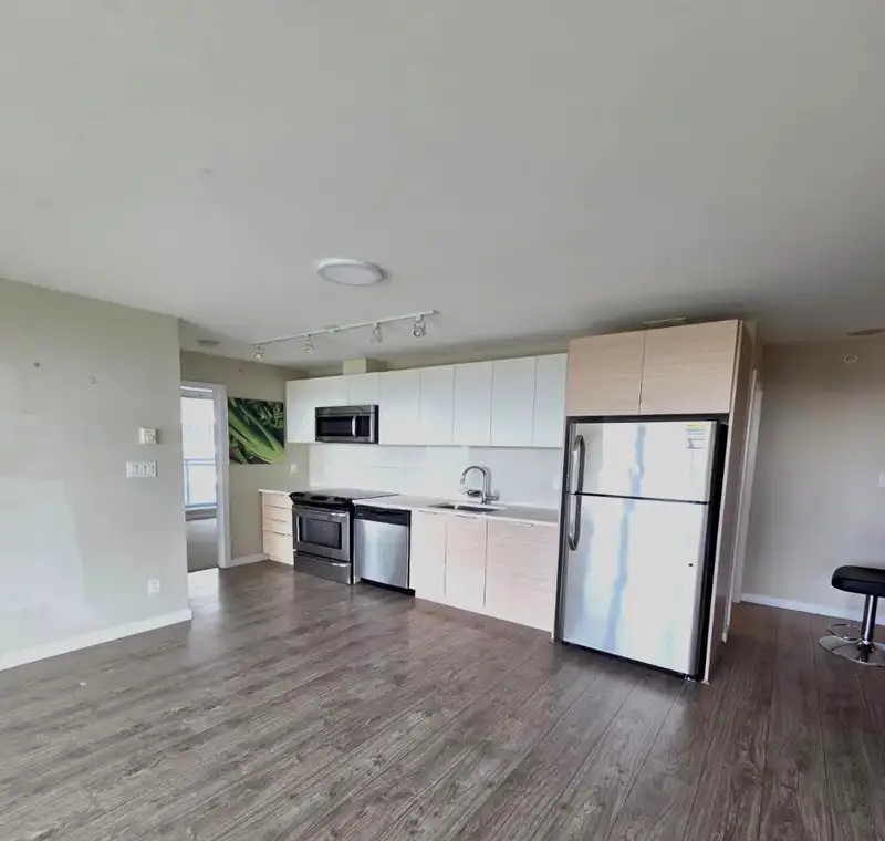 1501 13303 CENTRAL AVENUE - photo 2 of 15