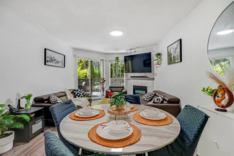 113 16137 83 AVENUE - photo 4 of 26