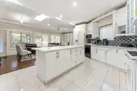 8164 145B STREET - thumbnail 9