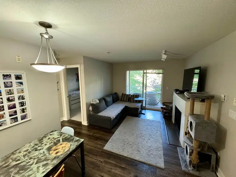 206 19388 65 AVENUE - photo 1 of 12
