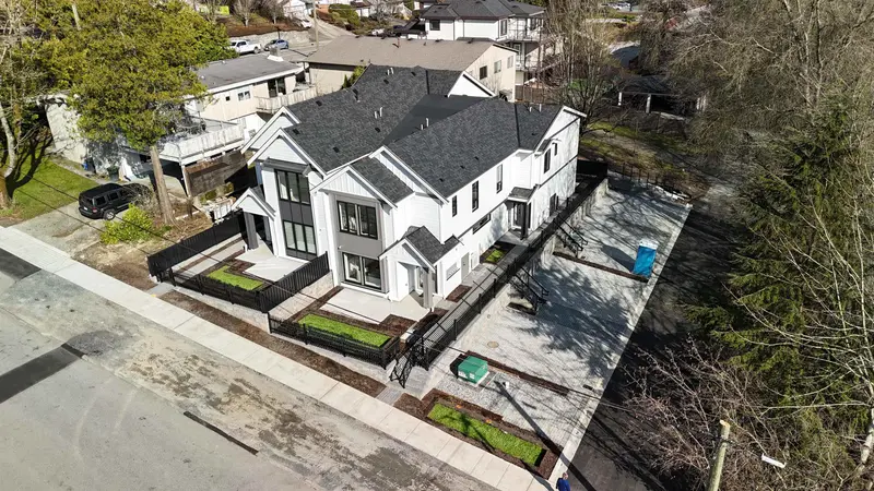 103 359 LAVAL STREET - photo 2 of 25