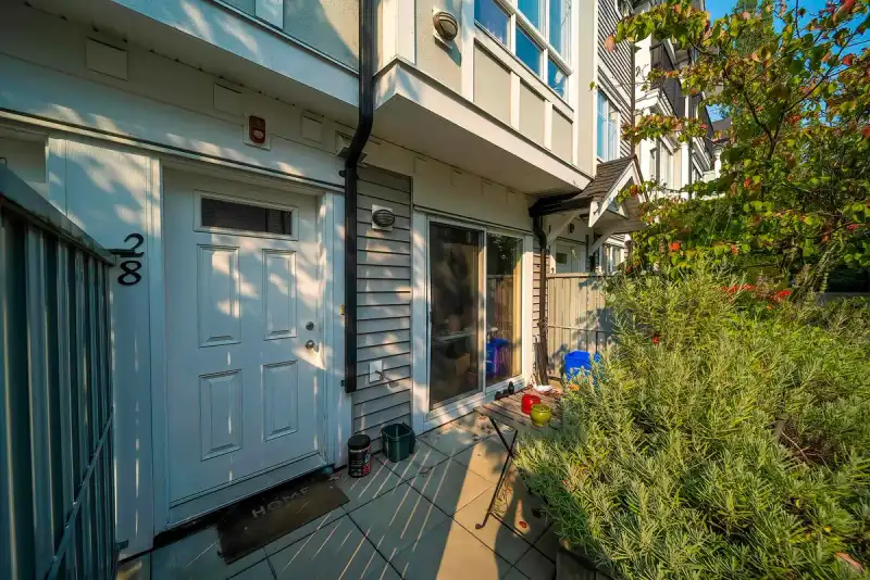 28 13239 OLD YALE ROAD - photo 1 of 18