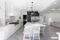 5573 125A STREET - thumbnail 11