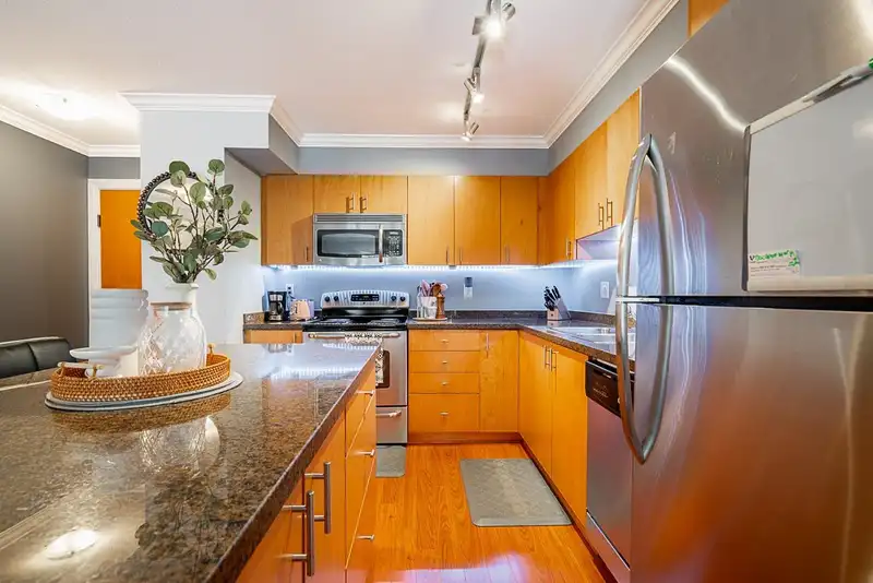312 8717 160 STREET - photo 2 of 24