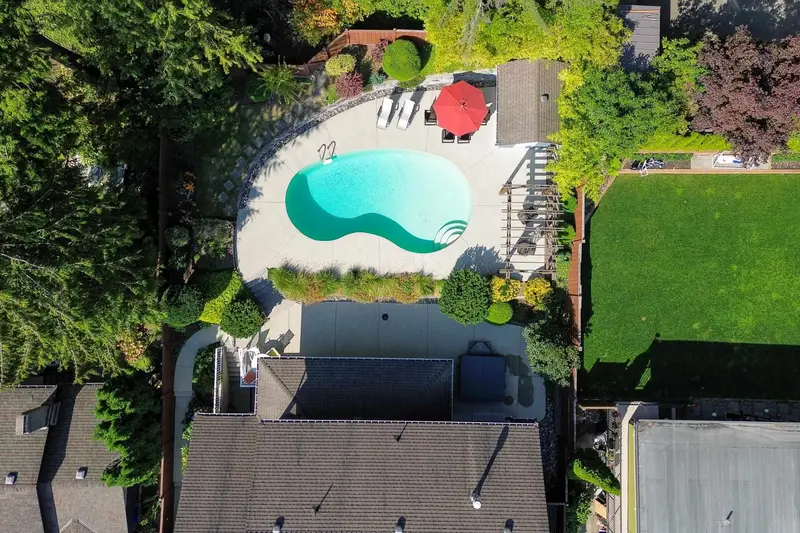 906 PROSPECT AVENUE - photo 2 of 25