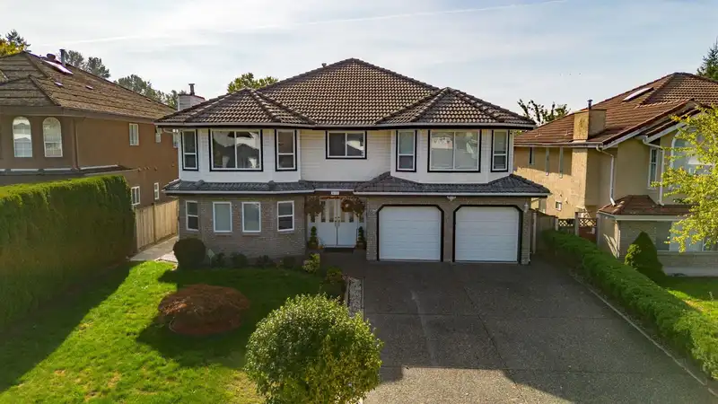 14120 88A AVENUE - photo 1 of 32