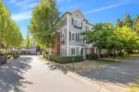 66 18983 72A AVENUE - thumbnail 2