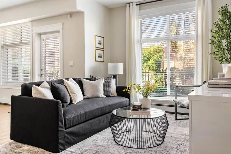 413 11063 RAVINE ROAD - photo 2 of 9