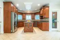 6368 189A STREET - thumbnail 15