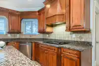6368 189A STREET - thumbnail 17
