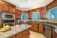 6368 189A STREET - thumbnail 18