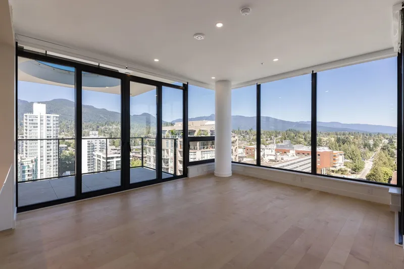 1705 135 E 13TH STREET - photo 2 of 25