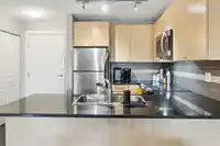 309 6500 194 STREET - thumbnail 16