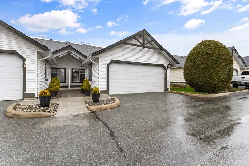 49 19649 53RD AVENUE - photo 2 of 25