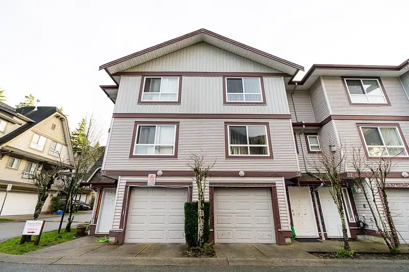 35 12730 66 AVENUE - photo 1 of 31