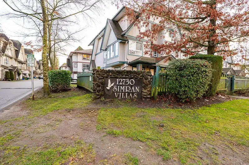 35 12730 66 AVENUE - photo 2 of 31