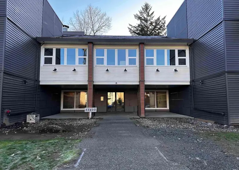 108 33400 BOURQUIN PLACE - photo 1 of 10