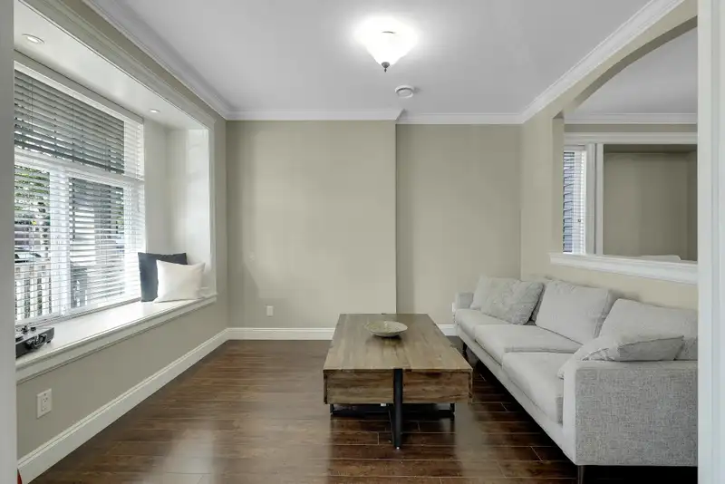 6768 191A STREET - photo 4 of 37