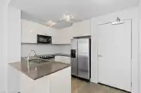 204 13925 FRASER HIGHWAY - thumbnail 2