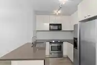 204 13925 FRASER HIGHWAY - thumbnail 3