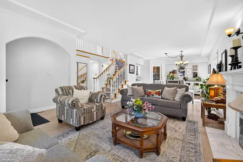 6308 122A STREET - photo 3 of 25