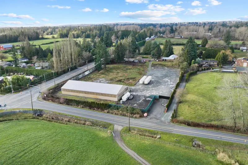 24733 16 AVENUE - photo 2 of 25