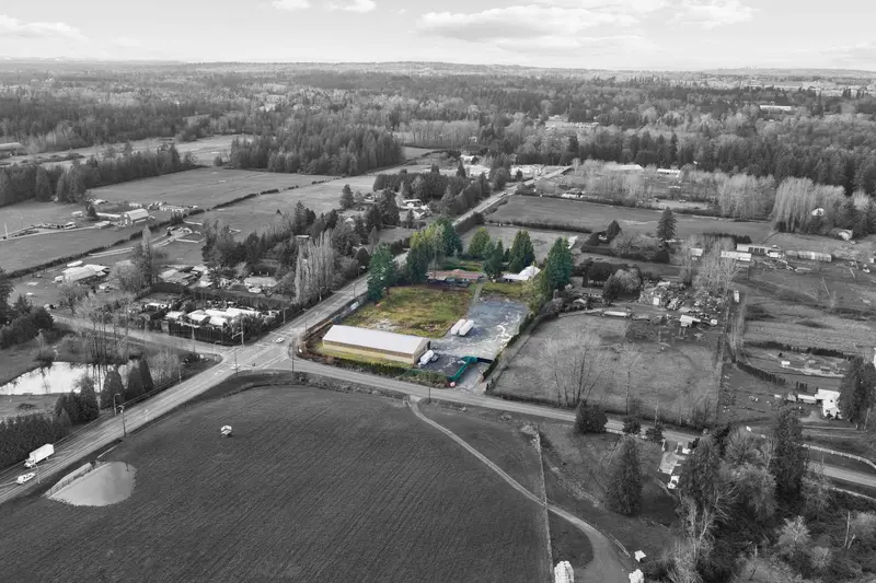 24733 16 AVENUE - photo 3 of 25