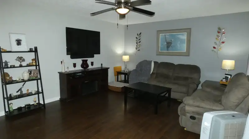 Address not disclosed - photo 3 of 21