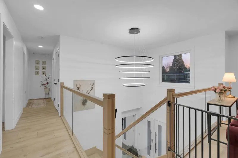 13469 80 AVENUE - photo 2 of 25