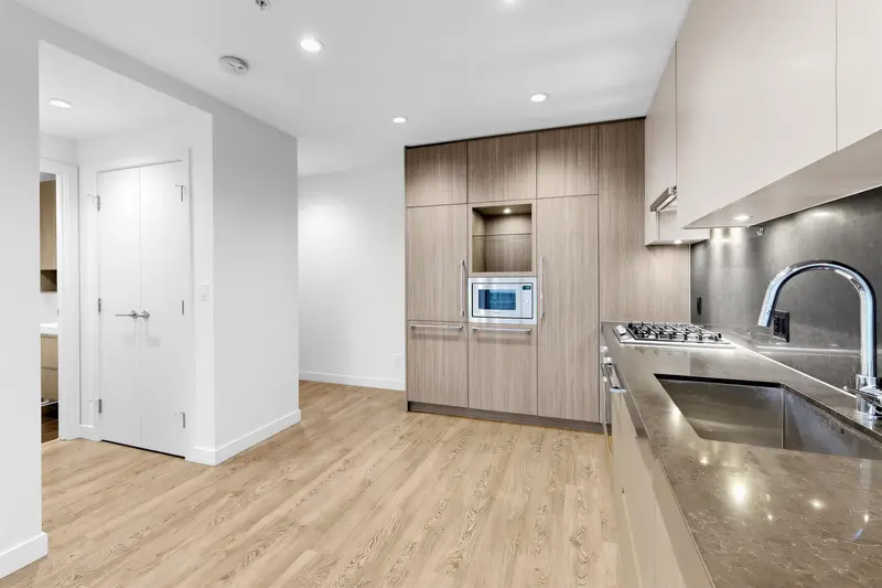 1306 6080 MCKAY AVENUE - photo 4 of 25