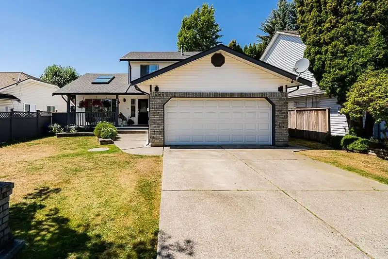 5983 188 STREET - photo 3 of 38