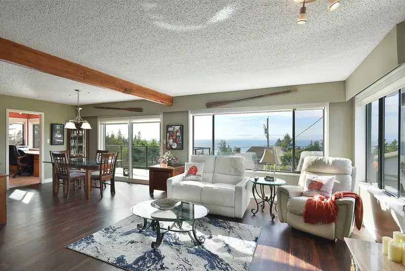 4926 LAUREL AVENUE - photo 1 of 25