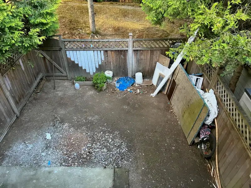 13305 70B AVENUE - photo 3 of 18