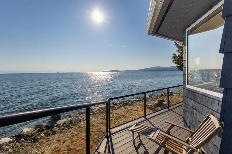 4857 SUNSHINE COAST HIGHWAY - photo 2 of 25