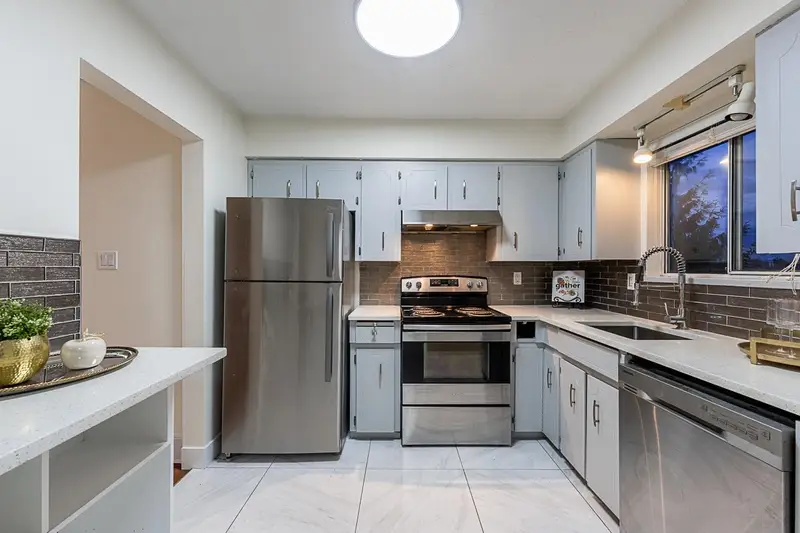 26490 28B AVENUE - photo 2 of 25