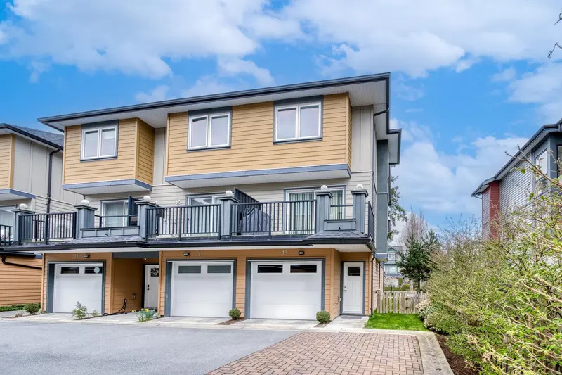 13 9800 GRANVILLE AVENUE - photo 4 of 25