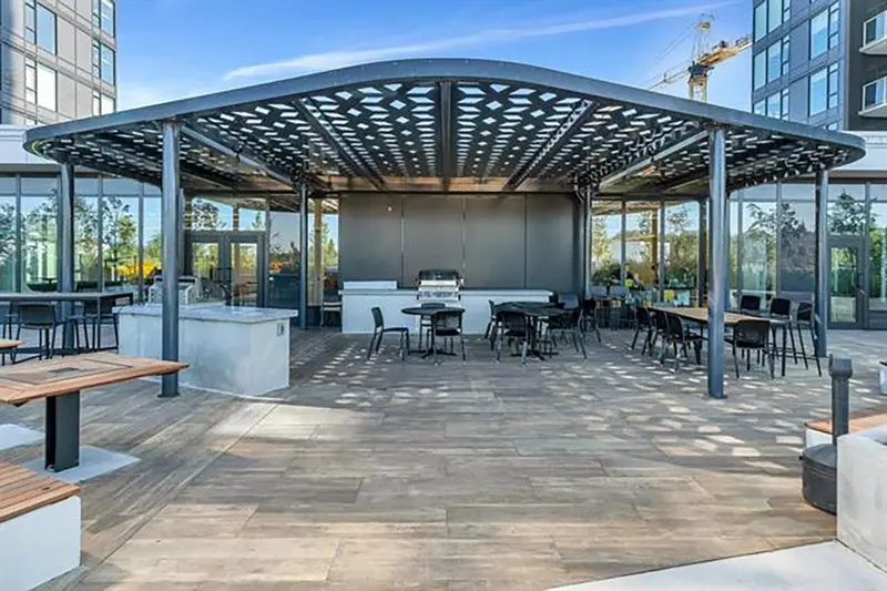 1009 308 ALDERSON AVENUE - photo 4 of 13