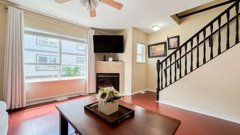 44 12730 66 AVENUE - photo 3 of 30