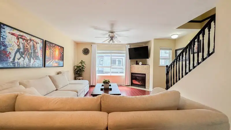 44 12730 66 AVENUE - photo 4 of 30