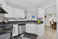 215 7151 121 STREET - thumbnail 13