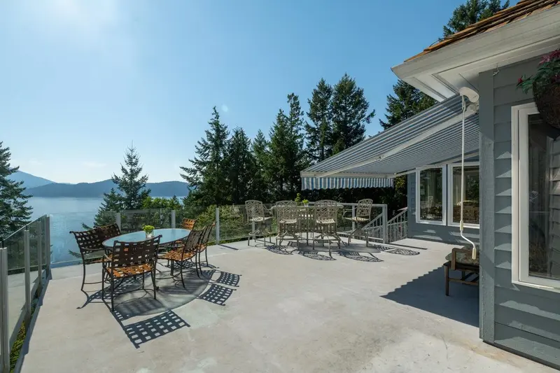 63 CHADWICK ROAD - photo 4 of 25