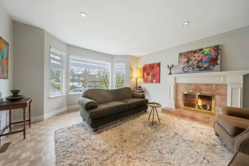 18936 57 AVENUE - photo 4 of 40