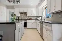 18936 57 AVENUE - thumbnail 9