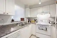 203 9979 140 STREET - thumbnail 5