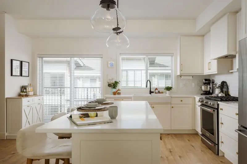 11 23183 136 AVENUE - photo 4 of 25